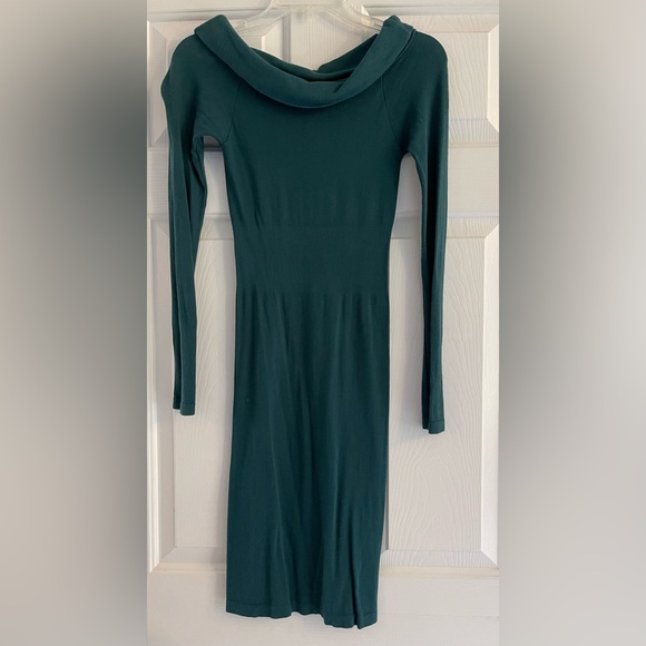 Bebe - Picture 1 of 2